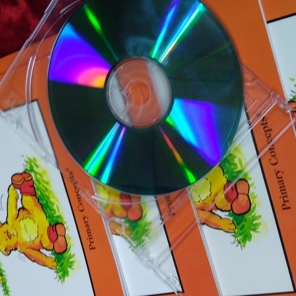 Readers' Theaters Chants 4 books w/ CD. ( 2 sets available) - Picture 4 of 8